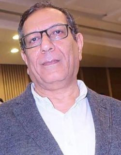 ا ايمن عبد الصادق مكى